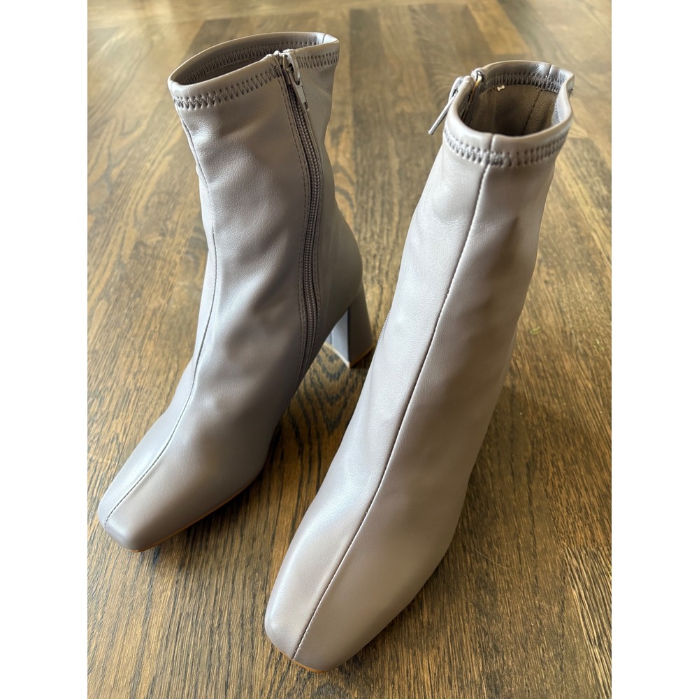 Steve Madden Harli Taupe Square Toe Block Heel Ankle Booties HARL15S1 Size 6